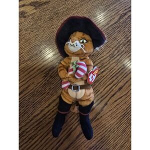 Ty Beanie Baby - PUSS IN BOOTS the Cat (Shrek The Halls)